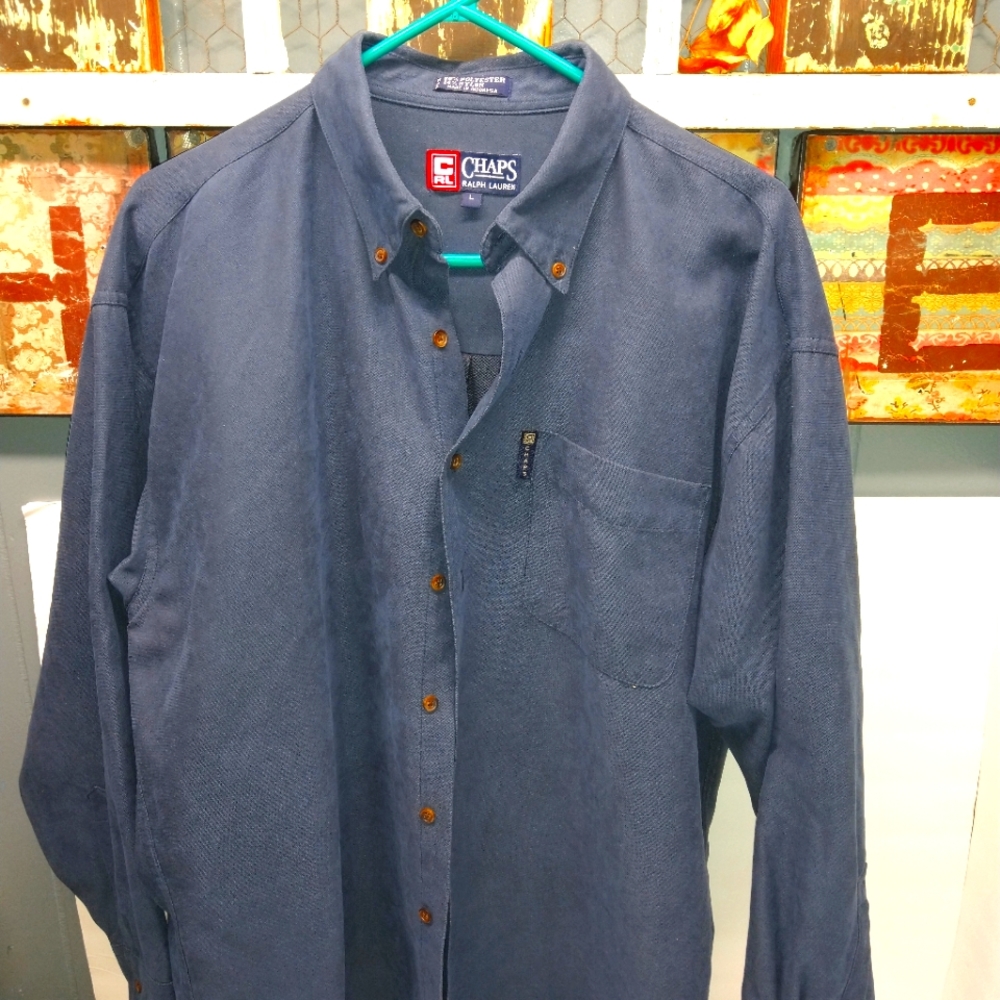 Ralph Lauren button up pocketed shirt.
